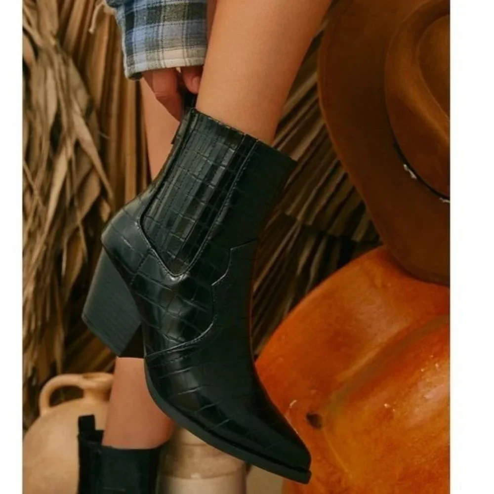 !! NEW !! Vegan Leather Ankle Cowboy Boots in Black Croc - Picture 1 of 10